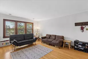 6037 N Menard Ave, Chicago, IL 60646 - Photo 8
