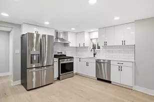 9442 S Octavia Ave, Bridgeview, IL 60455 - Photo 10