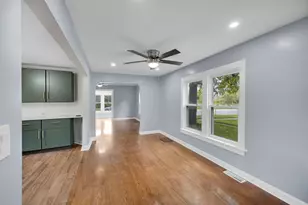 15708 Park Ave, Harvey, IL 60426 - Photo 6