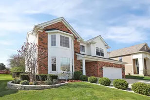 829 Clover Ridge Ln, Itasca, IL 60143 - Photo 2