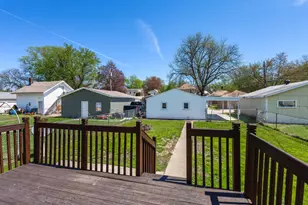 2036 13th St, Moline, IL 61265 - Photo 42