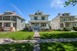 2036 13th St, Moline, IL 61265 - Photo 2