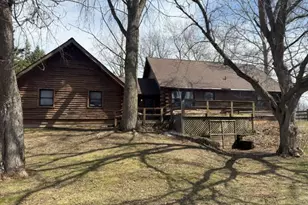 10N630 Muirhead Rd, Elgin, IL 60124 - Photo 2
