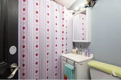 2110 N Mango Avenue, Chicago, IL 60639 - Photo 28