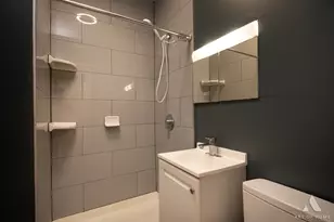 2110 N Mango Ave, Chicago, IL 60639 - Photo 16