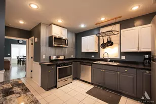 2110 N Mango Ave, Chicago, IL 60639 - Photo 14