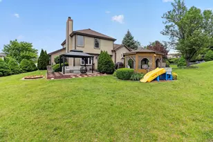 1001 Oak Ridge Dr, Streamwood, IL 60107 - Photo 24
