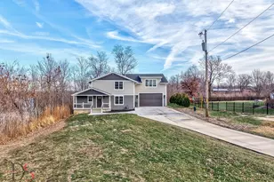 400 Park Ave, Ottawa, IL 61350 - Photo 2