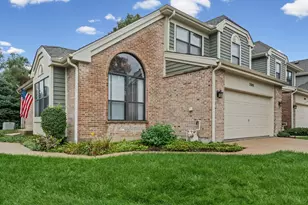 2601 Burton Dr, Westchester, IL 60154 - Photo 4