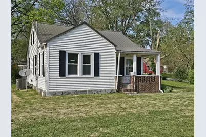 415 E Johnson Street, Fairfield, IL 62837 - Photo 2