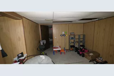 1702 19th Avenue, Sterling, IL 61081 - Photo 12