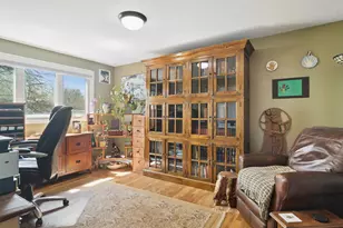 719 E Hackberry Dr, Arlington Heights, IL 60004 - Photo 14