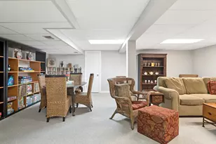 719 E Hackberry Dr, Arlington Heights, IL 60004 - Photo 18