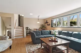719 E Hackberry Dr, Arlington Heights, IL 60004 - Photo 8