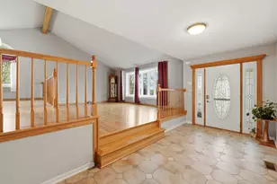 8920 Emerald Ct, Hickory Hills, IL 60457 - Photo 2