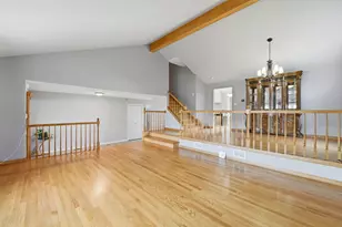 8920 Emerald Ct, Hickory Hills, IL 60457 - Photo 4