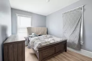 544 E New York St, Aurora, IL 60505 - Photo 14