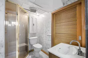5236 N Pioneer Ave, Chicago, IL 60656 - Photo 24