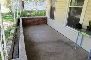 317 Deleon St, Ottawa, IL 61350 - Photo 8