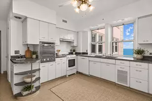 5555 N Sheridan Rd, Chicago, IL 60640 - Photo 10