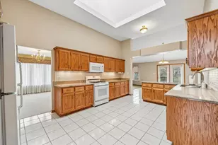 14006 Camden Dr, Orland Park, IL 60462 - Photo 8