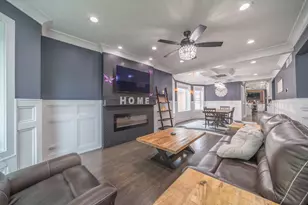 5455 W Roscoe St, Chicago, IL 60641 - Photo 6