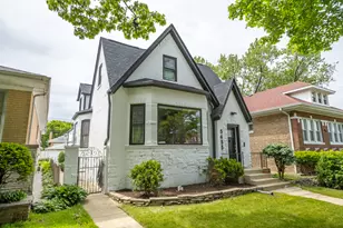 5455 W Roscoe St, Chicago, IL 60641 - Photo 1