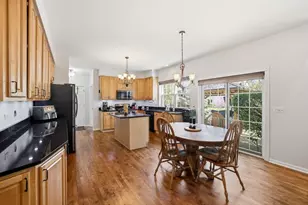 761 Majestic Dr, Algonquin, IL 60102 - Photo 14