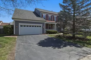 761 Majestic Dr, Algonquin, IL 60102 - Photo 2