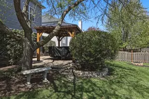 761 Majestic Dr, Algonquin, IL 60102 - Photo 44