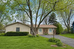 1120 Brush Hill Ln, Lake Zurich, IL 60047 - Photo 1