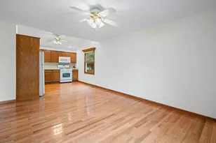 1120 Brush Hill Ln, Lake Zurich, IL 60047 - Photo 6