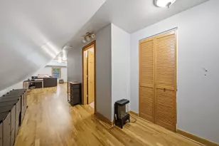 3730 N Troy St, Chicago, IL 60618 - Photo 16