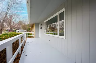 1407 Bolkinwood Dr, Freeport, IL 61032 - Photo 4