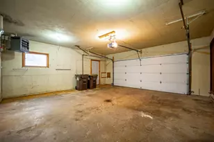1407 Bolkinwood Dr, Freeport, IL 61032 - Photo 36