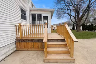 307 W 11th St, Sterling, IL 61081 - Photo 22