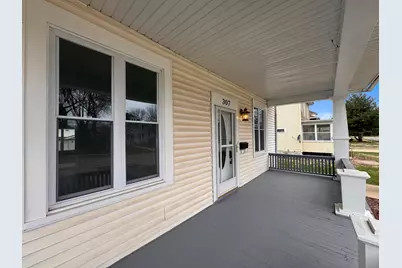 307 W 11th Street, Sterling, IL 61081 - Photo 18