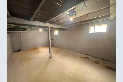 307 W 11th Street, Sterling, IL 61081 - Photo 28
