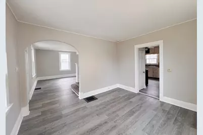 307 W 11th Street, Sterling, IL 61081 - Photo 6