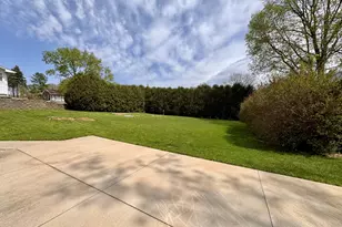 208 Hand Ave, Dixon, IL 61021 - Photo 16