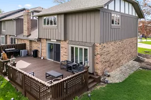 8226 Millbank Dr, Orland Park, IL 60462 - Photo 32
