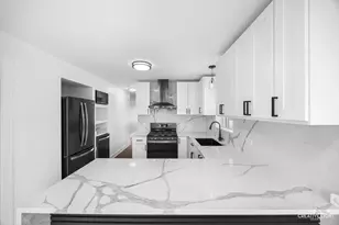 11101 S Ewing Ave, Chicago, IL 60617 - Photo 8