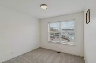 32481 Bakers Dr, Lakemoor, IL 60051 - Photo 16