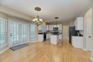 496 Bennett Dr, North Aurora, IL 60542 - Photo 14
