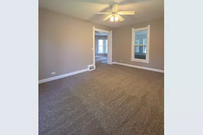 118 N Washington Street, Carpentersville, IL 60110 - Photo 6