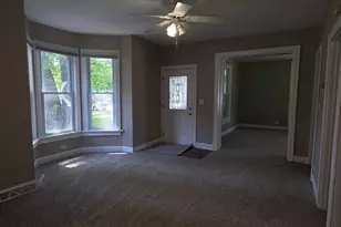 118 N Washington St, Carpentersville, IL 60110 - Photo 12