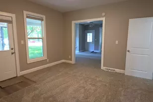 118 N Washington St, Carpentersville, IL 60110 - Photo 10