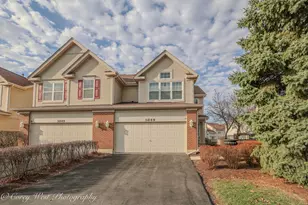 3049 Renard Ln, Saint Charles, IL 60175 - Photo 2