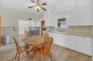 205 Casseday Ave, Joliet, IL 60432 - Photo 12