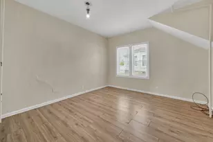 205 Casseday Ave, Joliet, IL 60432 - Photo 10